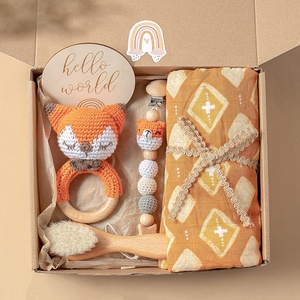 Caja de regalo para recién nacidos, juego de regalo orgánico para bebés, Manta de algodón de bambú tejida, babero de dentición y sonajero, juego de juguetes de madera - Product Image 3
