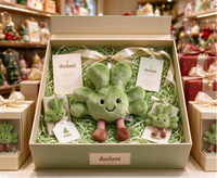 Porte-clés trèfle en peluche, pendentif végétal doux et rembourré pour la décoration de sac, cadeau de vacances, porte-clés trèfle en peluche personnalisé