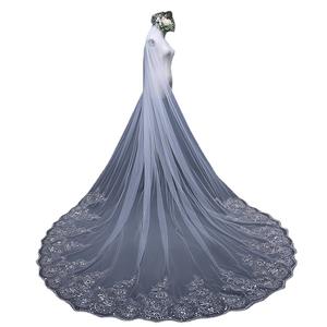 Voile de mariée élégant en dentelle à sequins appliqués ivoire, 4 m de long, 3 m de large, traîne cathédrale, voile de mariage brillant - Product Image 2