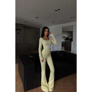 ชุดเซ็ตสองชิ้นลายทางสีเหลืองพร้อมโลโก้ ผ้าถักแบบลำลอง ทรงครอป ไซส์ XS และ XL ทรงเข้ารูป ชุดฤดูร้อน - Product Image 4