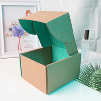 Boîte d'expédition en carton ondulé durable avec impression couleur intégrale vif et présentation intérieure élégante personnalisée pour cadeau sur mesure