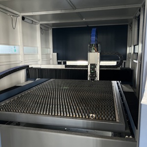 Utools – Meilleures ventes : Découpeuse laser fibre métal 3015, 4020, 6020 – 1,5 kW, 2 kW, 3 kW – Machine de découpe fibre à vendre - Product Image 4