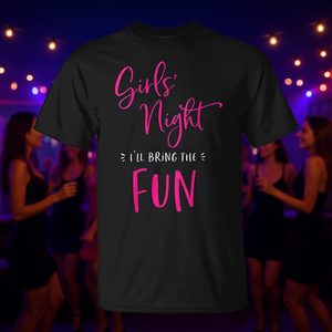 Camiseta con estampado de serigrafía de manga corta y cuello redondo para mujer, ideal para la noche de chicas, con la frase 'I'll Bring The Fun'. - Product Image 3