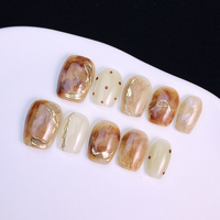 Ongles press-on faits à la main, dégradé caramel ambre, points marron, lignes dorées, ongles carrés courts rétro