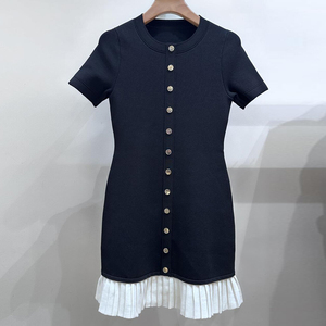 Abito Elegante di Alta Qualità Moda 2026, Nuovo Design Primavera-Estate, <span class=keywords><strong>Vestito</strong></span> <span class=keywords><strong>in</strong></span> <span class=keywords><strong>Maglia</strong></span> a Maniche Corte con Pieghe e Contrasto <span class=keywords><strong>Bianco</strong></span> e Nero - Product Image 3