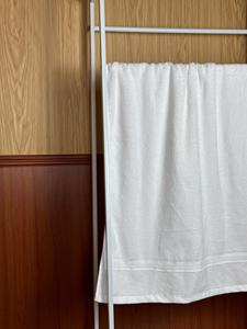 Toalla de Baño Premium 100% Algodón, Suave, Lisa, Tejida, Calidad de Hotel, con Alta Absorción de Agua para Spa y Hostelería - Product Image 4