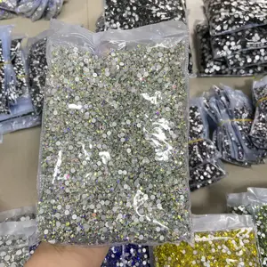 Çin toptan en kaliteli cam kristal AB olmayan sıcak düzeltme tırnak sanat Rhinestones