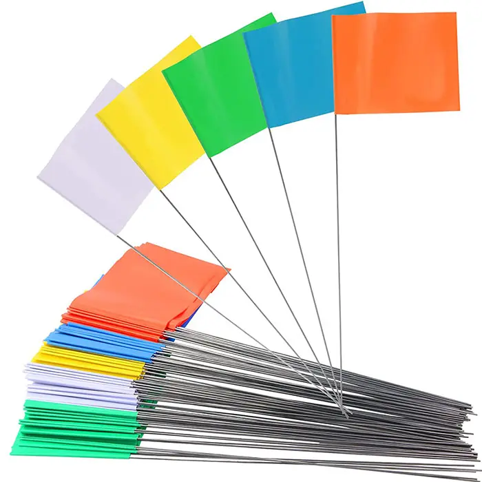 Benutzer definierte Großhandel Hochwertige Kampagne Jede Farbe 4*5 Zoll Gelb PVC Small Yard Flags Markierung flaggen für Rasen markierung flaggen