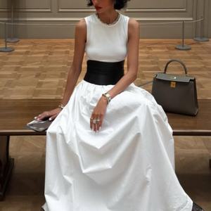 Nouvelles robes élégantes de haute qualité pour femmes, robes décontractées modestes pour dîner, robes maxi à col rond 100% coton pour le travail - Product Image 1