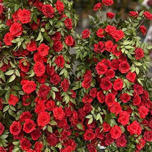 Arche florale artificielle en forme <span class=keywords><strong>de</strong></span> corne avec roses rouges vives et verdure, pour décor d'entrée <span class=keywords><strong>de</strong></span> <span class=keywords><strong>mariage</strong></span> - Product Image 4