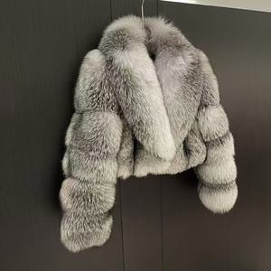 Manteau en fourrure de renard naturel de conception chinoise, taille personnalisée, véritable fourrure de renard argenté avec grand col - Product Image 3