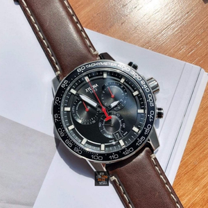 Montre à quartz chronographe de haute qualité pour hommes Montre-bracelet de sport en acier inoxydable - Product Image 4
