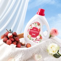Lessive Liquide Concentrée Haute Efficacité pour Tous Types de Textiles avec Adoucissant