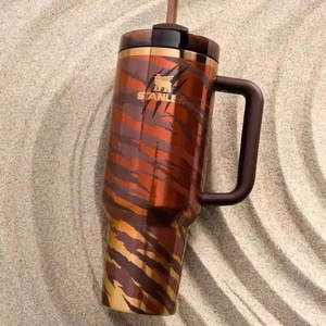 Offre Spéciale – Tasse de Voyage Isotherme en Acier Inoxydable <span class=keywords><strong>40</strong></span> oz avec Poignée, Motif Léopard et Tigre Personnalisé - Product Image 4