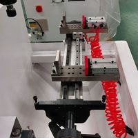 Machine de fraisage CNC automatique à faible coût pour profilés en aluminium pour fenêtres