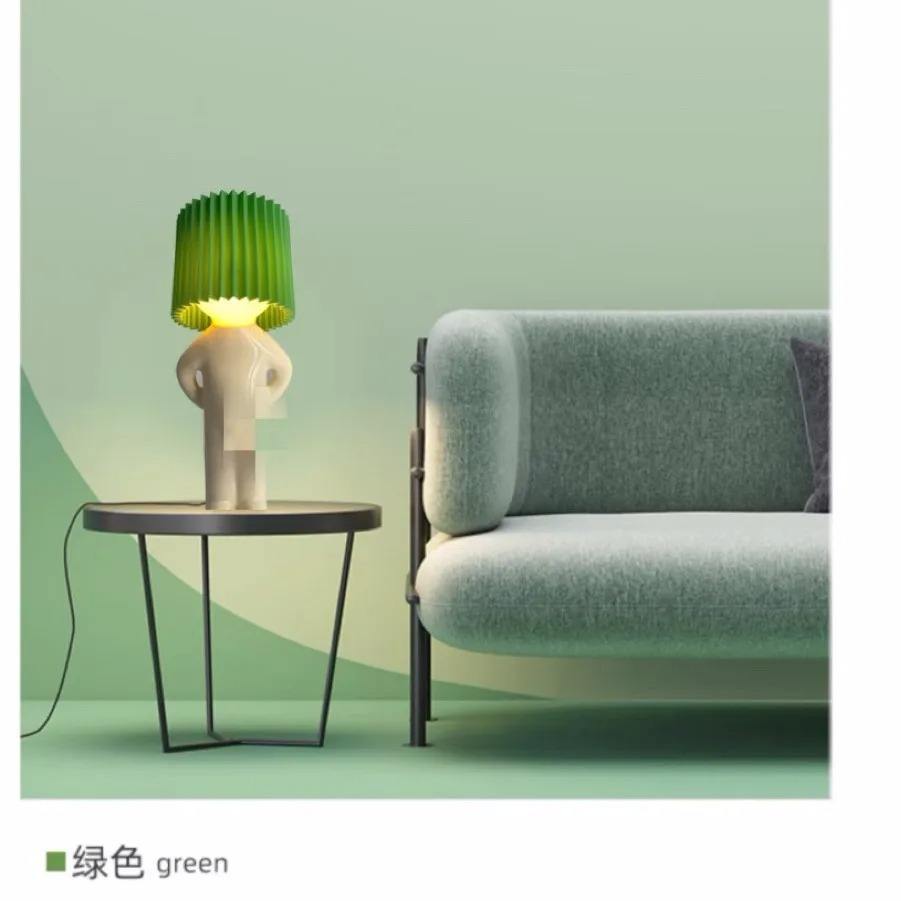 สีเขียวอ่อน