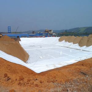 วัตถุดิบ100% 400gsm 300gsm ใยสังเคราะห์สำหรับโครงการฝังกลบขยะสุขาภิบาล - Product Image 6