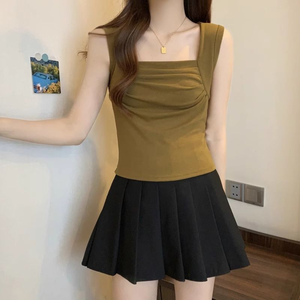 Trägerloses Tanktop für Damen im neuen Sommerstil, perfekt zum Schichten oder zum Tragen allein, mit plissierten breiten Trägern und einem trägerlosen Design. - Product Image 3