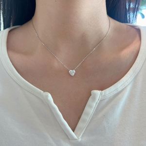 Dylam Best Valentine's Day Anniversary Gifts Jewelry High Fine 925 Silver <b>D</b> VVS 1 Moissanite Love Heart Pendant <b>Necklaces</b> - Product Image 4