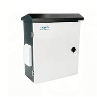 Boîtier métallique mural étanche IP65 OEM pour extérieur avec ventilateur de refroidissement et contrôleur de température, taille et couleur personnalisables