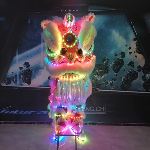 Disfraz de Danza del León, Mascota del Año Nuevo Chino Tradicional, <span class=keywords><strong>para</strong></span> <span class=keywords><strong>Dos</strong></span> <span class=keywords><strong>Personas</strong></span>, con Luces LED, <span class=keywords><strong>para</strong></span> Escenario y Fiestas, Hecho a Mano en Seda/Algodón - Product Image 3