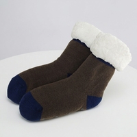 Prix d'usine, vente en gros, chaussettes d'hiver épaisses et chaudes pour femmes, antidérapantes, avec logo personnalisé et doublure en polaire