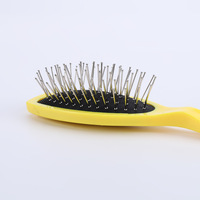 Nouvelle brosse à cheveux coussinée 2026 avec logo personnalisé pour perruques, accessoires de coiffure, peigne à poils métalliques et manche en plastique pour perruques