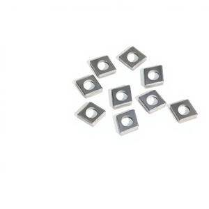 Inserto de Carburo de Tungsteno en Forma de Rombo - Soporte y Protección Estable para Portaherramientas de Torneado CNC - Product Image 1