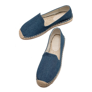 Espadrilles décontractées pour femmes en toile bleu clair à bout fermé, semelle en jute tressée, antidérapantes, style mocassins, chaussures de pêcheur d'été - Product Image 4