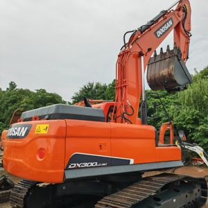 รถขุดตีนตะขาบ Doosan DX300LC-9C มือสอง ลดราคาพิเศษ น้ำหนัก 30 ตัน รถขุดเหมืองแท้ พร้อมเครื่องยนต์ดีเซล Doosan DL08 ที่เชื่อถือได้ - Product Image 1