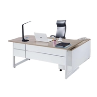 Bureau de direction moderne et élégant de luxe avec chaise de travail informatique, ensemble modulaire grand bureau de patron, bureau à domicile écologique