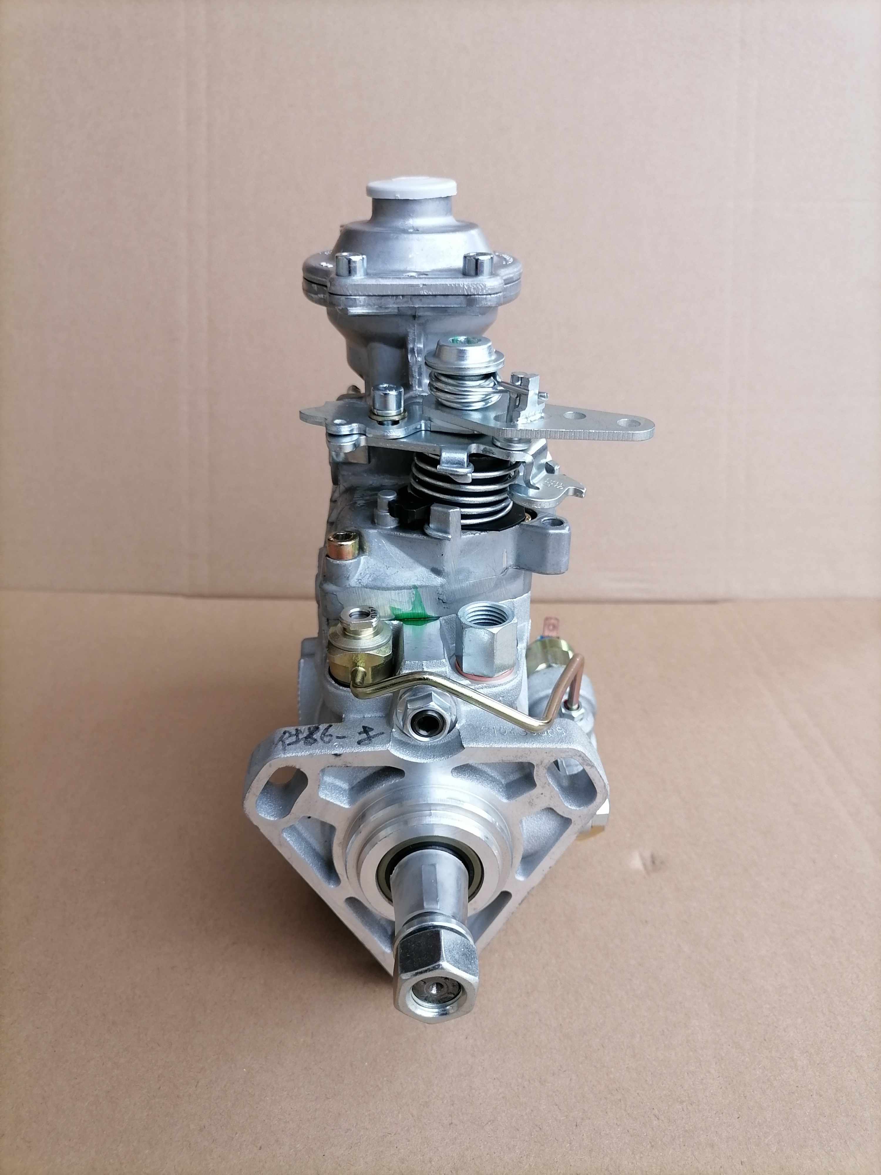 diesel fuel injection pump 0460424326 3960902 1400R866-8 for Cummins 4BT engine high quality VE pump 0460424326 3960902
