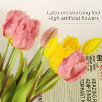 Bunga Tulip Artifisial Moisture Lock Water Ripple Parrot Real Touch untuk Dekorasi Pernikahan, Hiasan, dan Penataan Adegan Pengantin