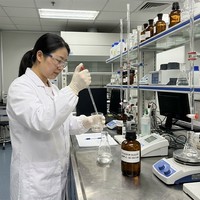 Solution de silicate de potassium de qualité électronique ultra pure pour l'encapsulation OLED, la passivation des plaquettes et le revêtement électronique de précision