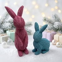 Großhandel Neu Eingetroffen Handgefertigter Polyresin-Hase in Rosa und Blau Zertifiziertes Ostergeschenk mit Lustiger Hasen-Tischdekoration