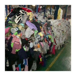 10KG 20KG 25KG vente en gros déchets de tissu usagés coton t-shirt chiffons vêtements absorbant chiffons d'essuyage sac de chiffons pour le nettoyage - Product Image 1