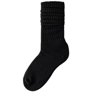 Vestido de Yoga de nailon hasta la rodilla de alta calidad para mujer Diseño bordado de invierno Compresión Agarre lento Logotipo personalizado antideslizante - Product Image 4