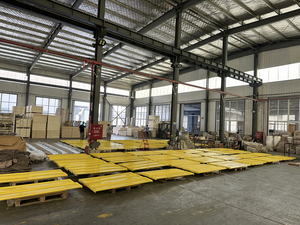 Trụ thép nặng cho đường ray bảo vệ chiều cao 12 inch, lỗ trên ba mặt cho khớp nối hoặc góc phải - Product Image 5