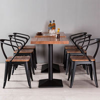 Table de salle à manger rectangulaire en bois avec chaises de bar, design rétro industriel, structure métallique, pour restaurant