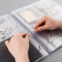 Carpeta de 4 anillas A4 transparente de PP suave con superficie mate para almacenamiento de sellos y troqueles, ideal para cuadernos recargables.