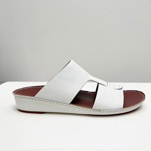 Vente en gros usine – Nouvelles sandales d'été haut de gamme pour hommes en cuir de vachette, cousues à la main, à semelle épaisse, tendance, polyvalentes et décontractées - Product Image 6