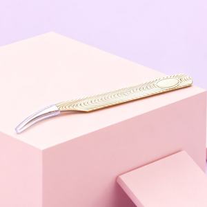 Lampe à cils LED UV Pinky Leem, pince à épiler en plastique, outil de beauté pour durcir la colle à cils avec lumière ultraviolette - Product Image 2