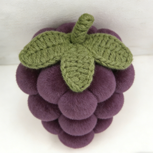 Peluche de uva morada con textura de burbujas, grandes ojos bordados con largas pestañas negras - Product Image 5