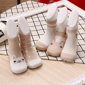 Venta caliente lindo conejo de dibujos animados patrón tripulación Calcetines niños algodón fino bebé tripulación calcetines al por mayor - Product Image 6