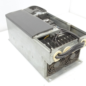 Nuevo y Original Controlador PLC <span class=keywords><strong>6SE6440</strong></span>-<span class=keywords><strong>2UD32</strong></span>-<span class=keywords><strong>2DA1</strong></span> (1229171200) en Stock en Almacén - Product Image 1