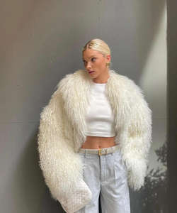 <span class=keywords><strong>Cappotto</strong></span> Invernale da <span class=keywords><strong>Donna</strong></span> in Pelle di Pecora Mongola Bianca Soffice <span class=keywords><strong>con</strong></span> Riccioli, Vera <span class=keywords><strong>Pelliccia</strong></span> in Lana - Product Image 1