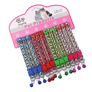 Venta al por mayor 12 unids/set collares reflectantes para gatos con campanas Material de seguridad 1cm para <span class=keywords><strong>Mini</strong></span> perros de nacimiento pequeños y gatos identificar - Product Image 1