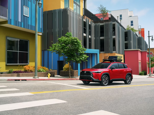 FAW para <span class=keywords><strong>Corolla</strong></span> Cross 2026 2.0L CVT Premium, Cuero, Volante a la Izquierda, SUV Espacioso de 5 Asientos, TSS, ADAS, Cámara para Arabia Saudita - Product Image 2