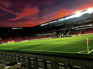 Große LED-Anzeigetafel für Sportstadien, LED-Videowand für Werbung bei Fußballspielen P8 P10 P6 Perimeter-LED-Display - Product Image 3