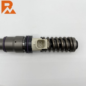 Injecteur de carburant 22325866 BEBE4D48001 pour moteur MD11 STAGE II - Product Image 3